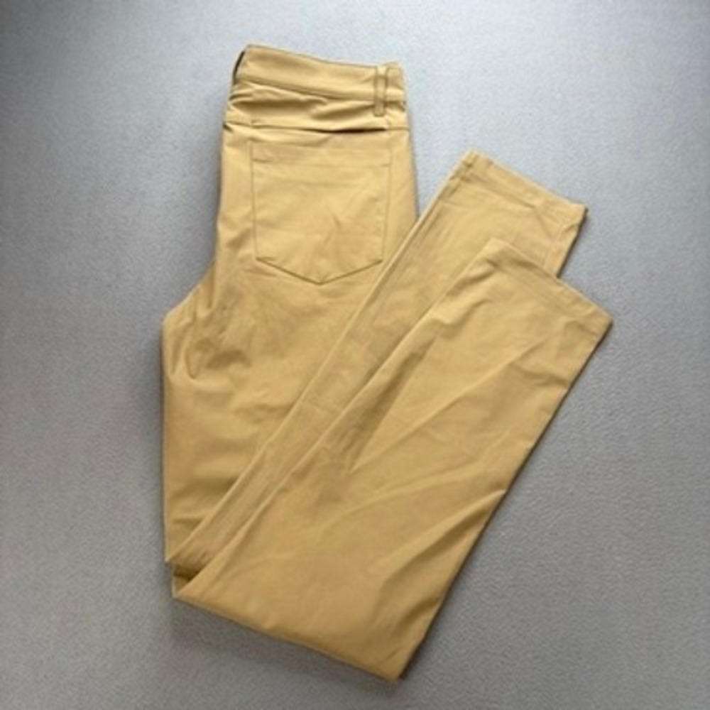 Fabletics The Only Pant Performance Trouser Slim 32x34 (FIT 32x33) Khaki Golf‎